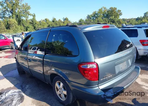 2005 Dodge Grand Caravan Sxt из США, поврежденный, VIN 2D8GP44LX5R249555